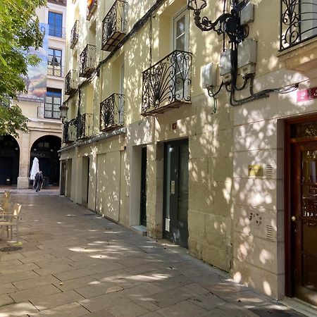 Alojamiento En Pleno Centro Con Wifi Y Aire Acondicionado 로그로노 외부 사진